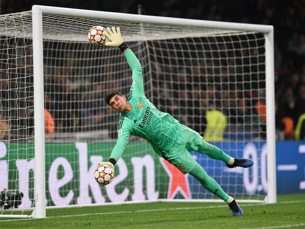 欧冠赛场拉亚神勇,点球大战扑救率达50%! 欧冠赛场拉亚神勇,点球大战扑救率达50%!